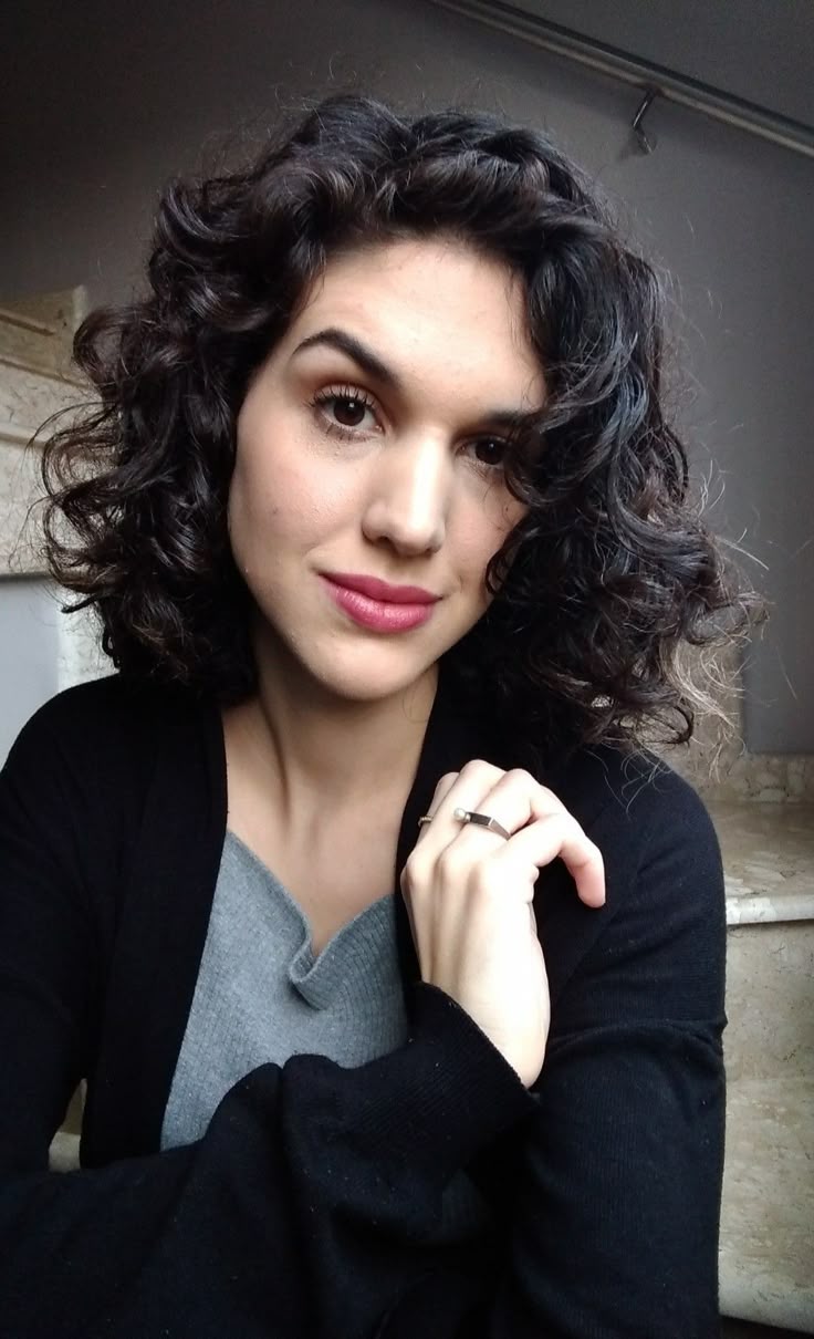 como estilizar cabelo curto ondulado