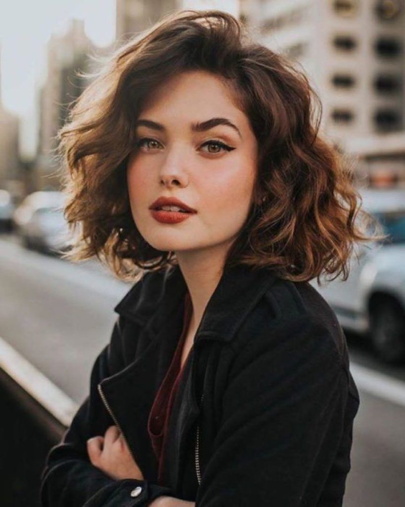 corte em camadas cabelo ondulado médio