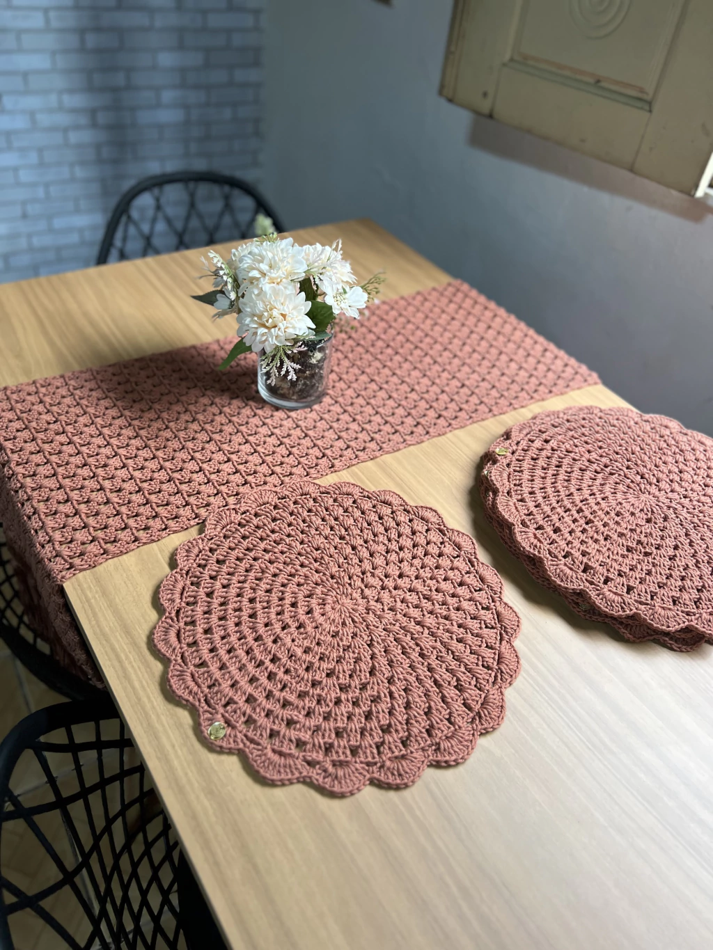 caminho de mesa de crochê para iniciantes