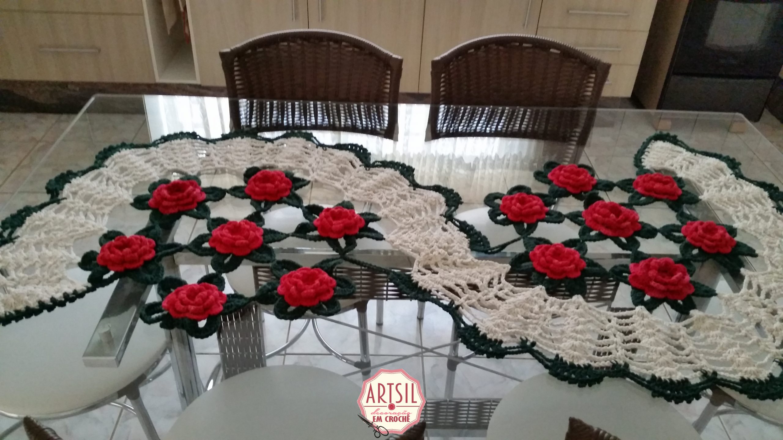 caminho de mesa em crochê retangular