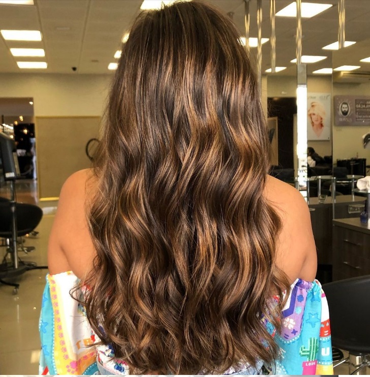 cabelo com mechas para morenas