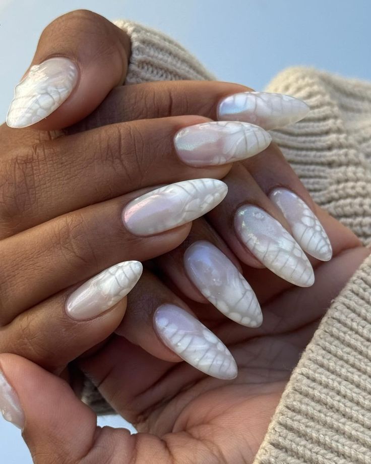 unhas efeito leite