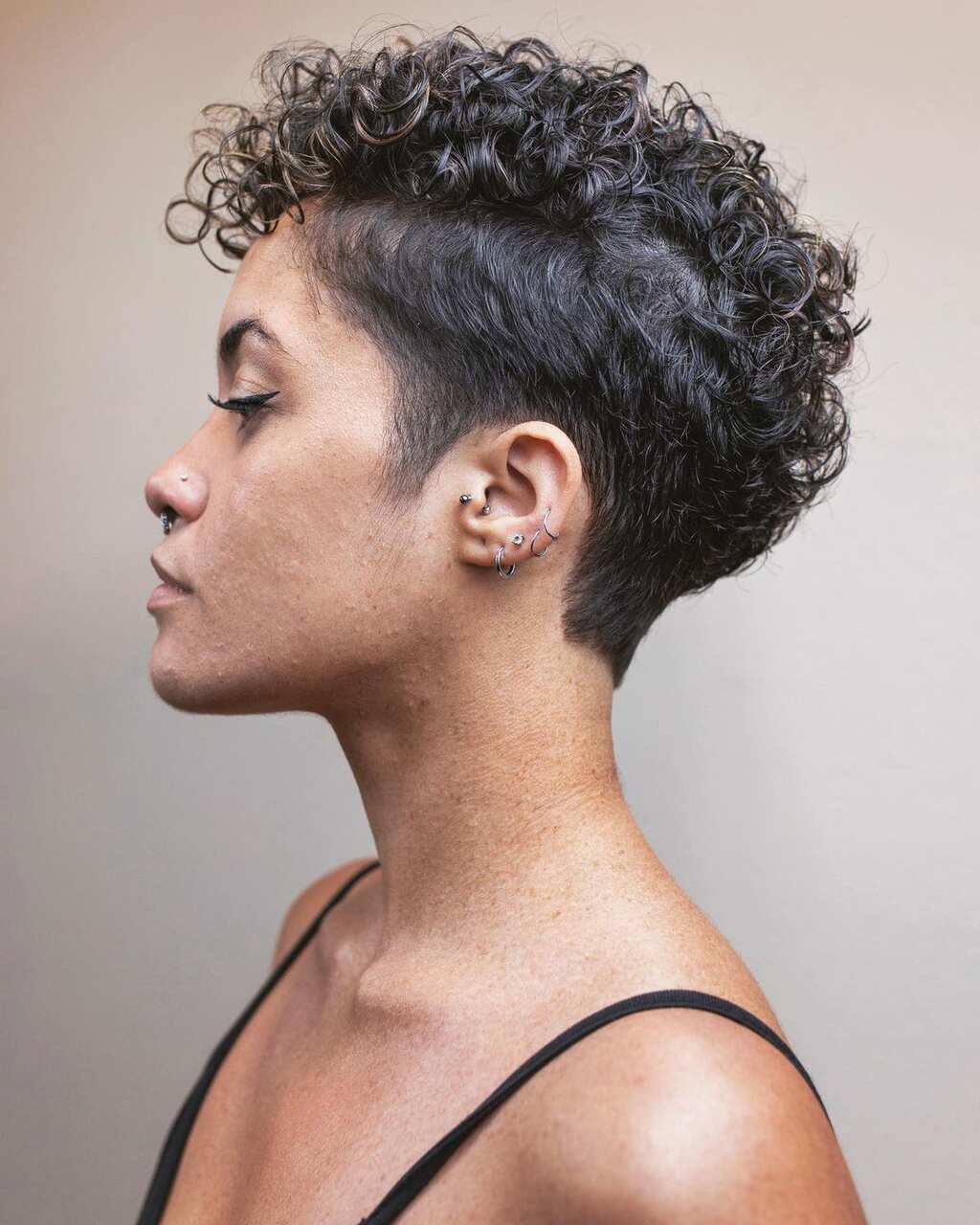 taper fade cabelo cacheado
