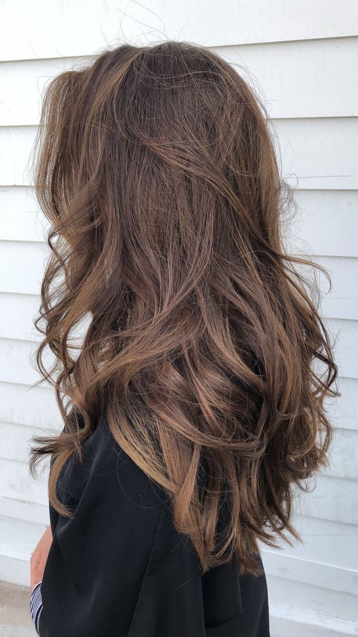corte para dar movimento cabelo ondulado longo