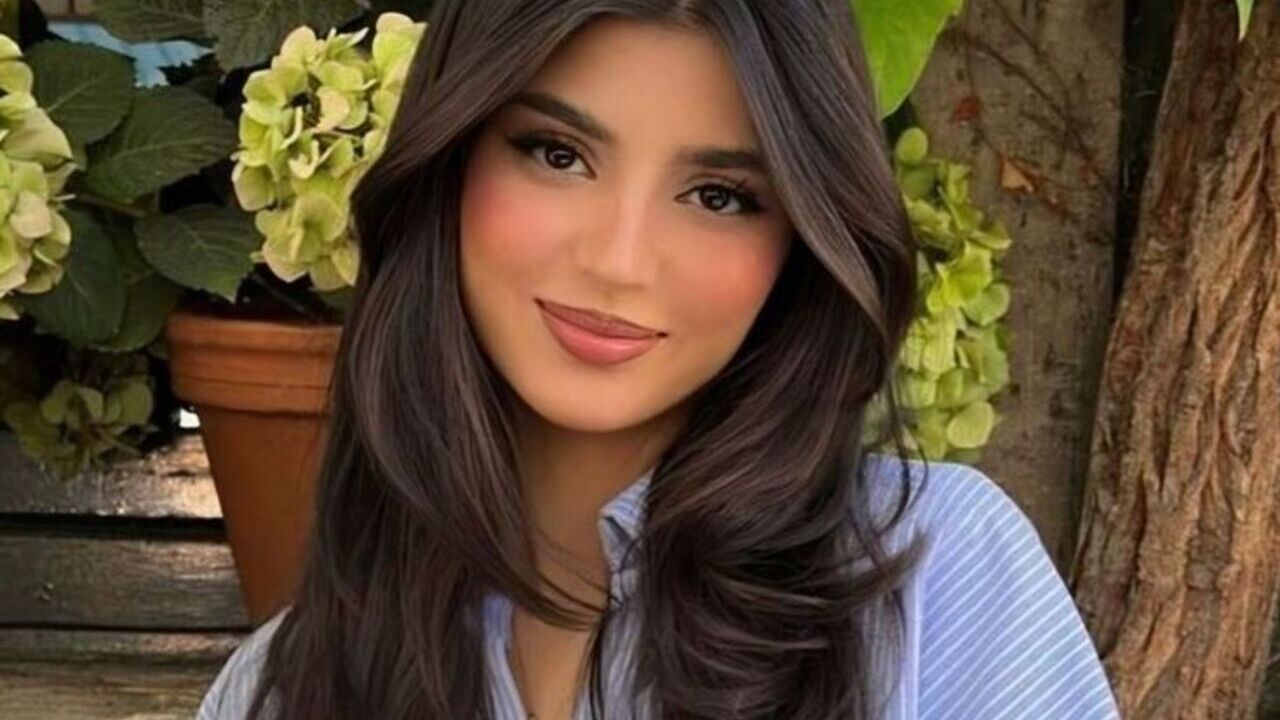 corte de cabelo liso com volume