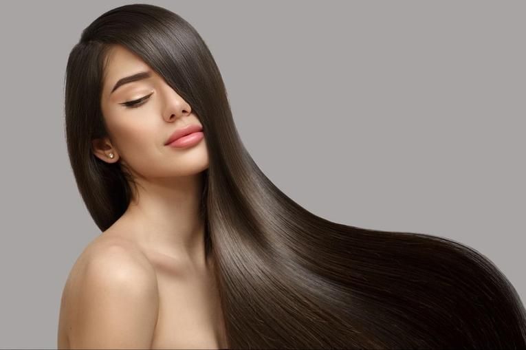 corte de cabelo liso longo