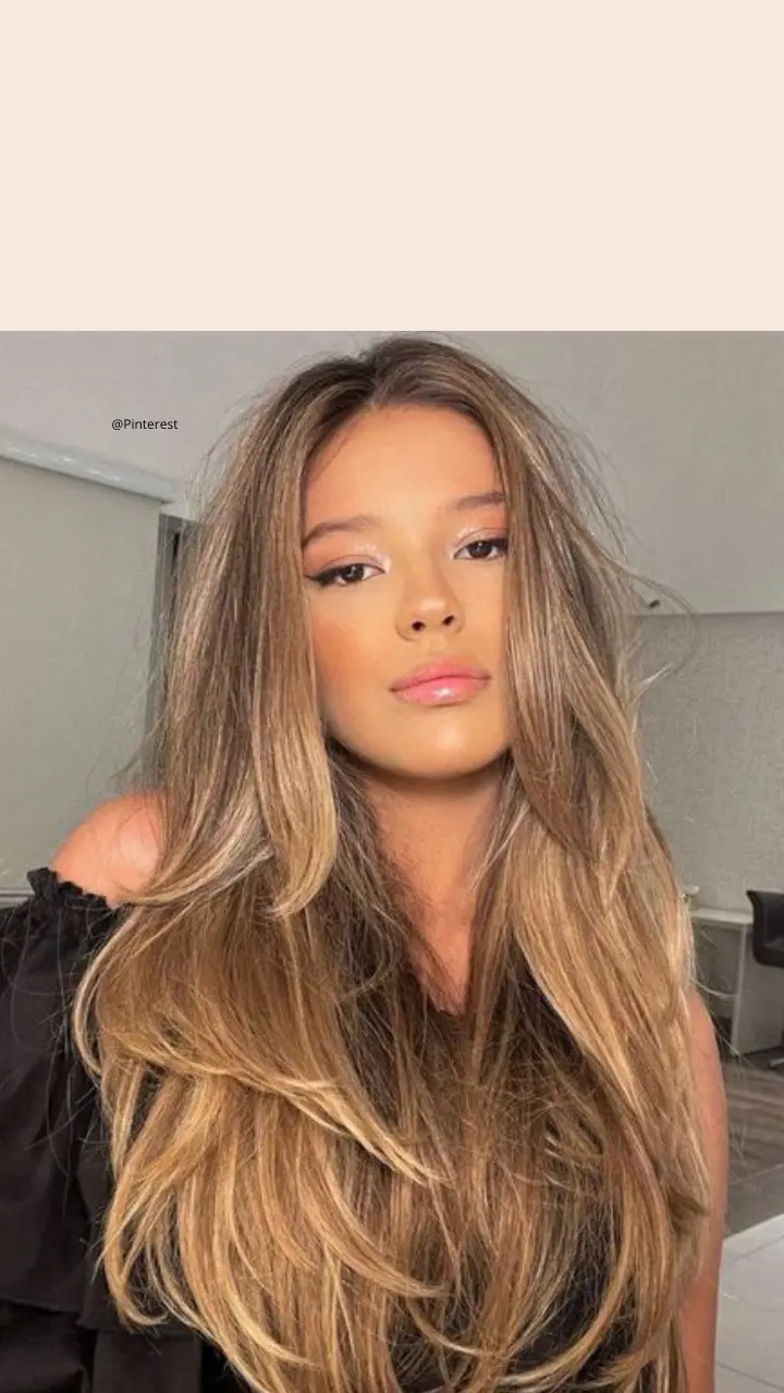 corte de cabelo feminino longo moderno