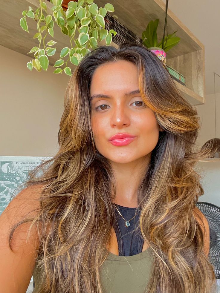cabelo longo repicado com franja