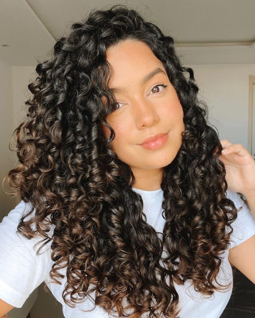 volume cabelo cacheado corte em camadas
