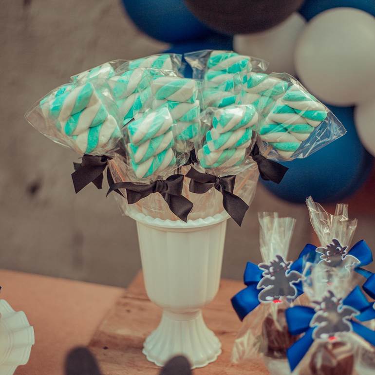 doce no palito para festa