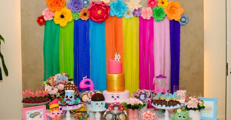 chá de revelação decoração crepom