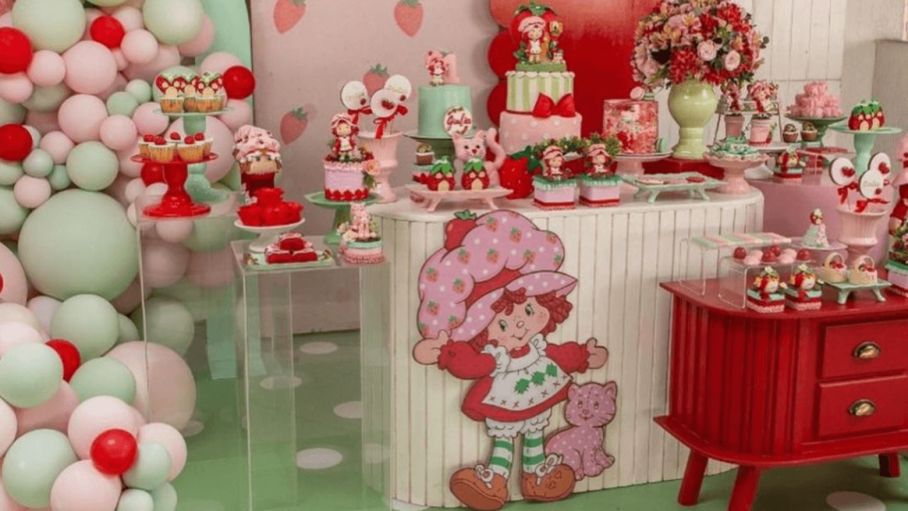decoração de unhas de morango