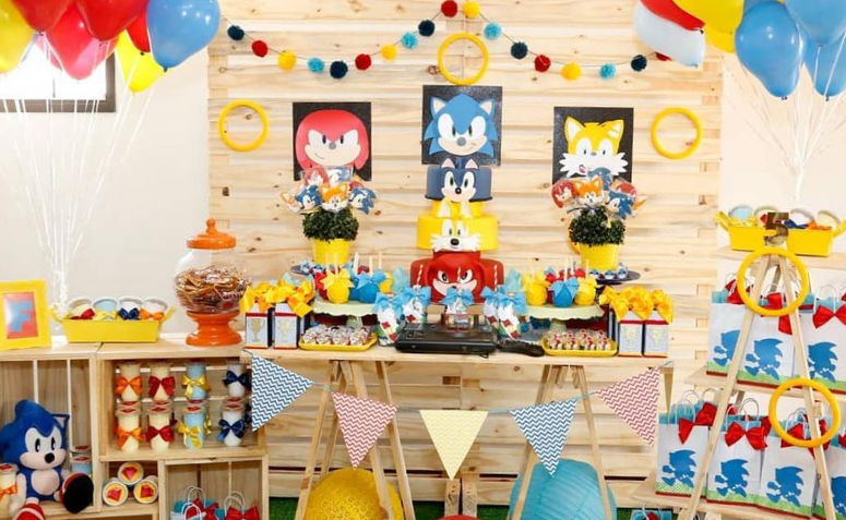 decoração sonic azul e vermelho