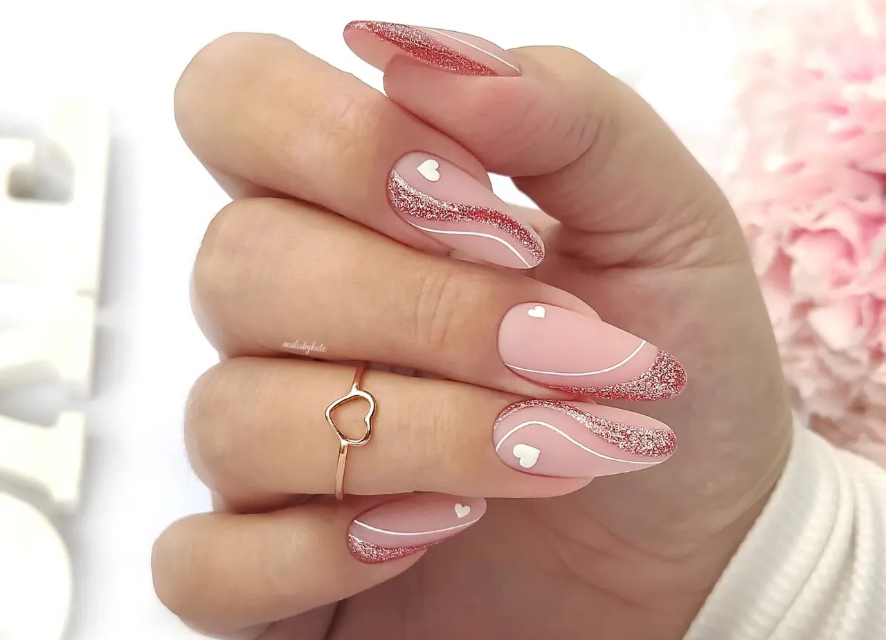 decoração de unhas com pouco material