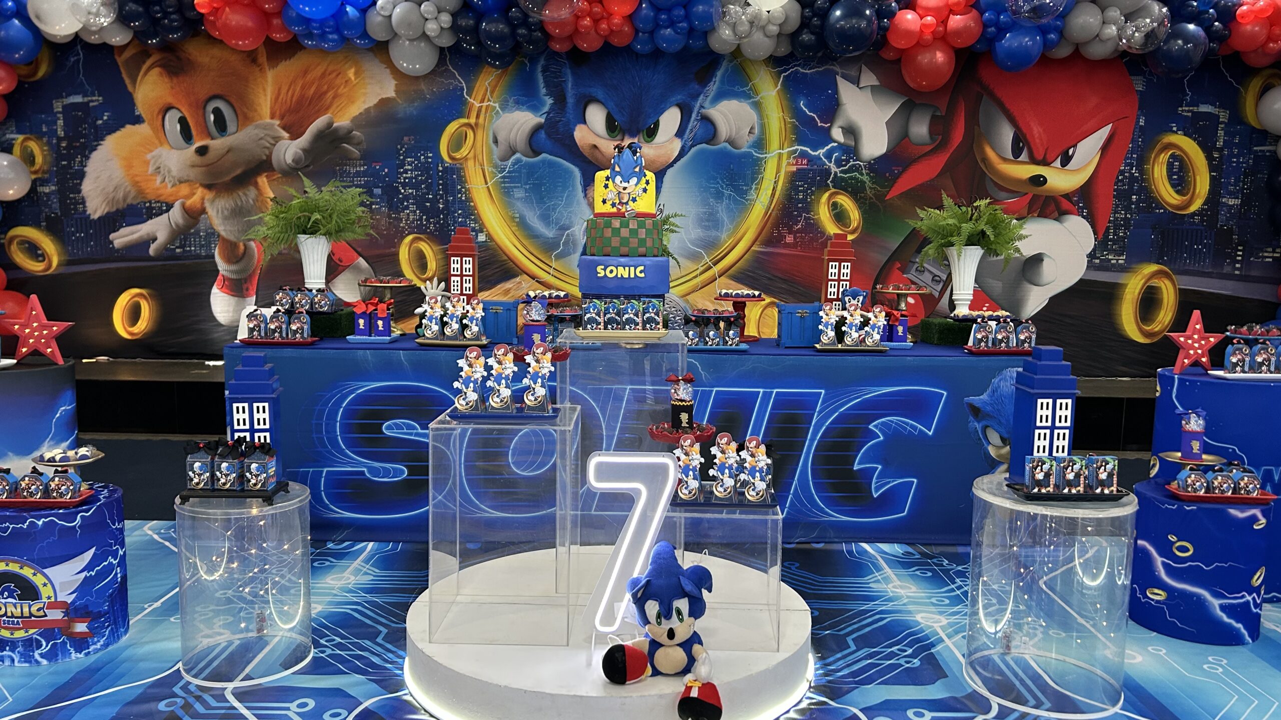 sonic room decor