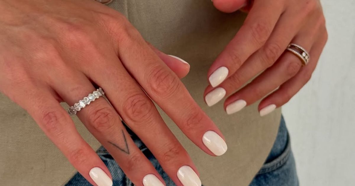 como realçar o bronzeado com as unhas