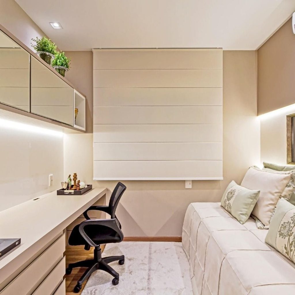 mesa de estudo planejada para quarto