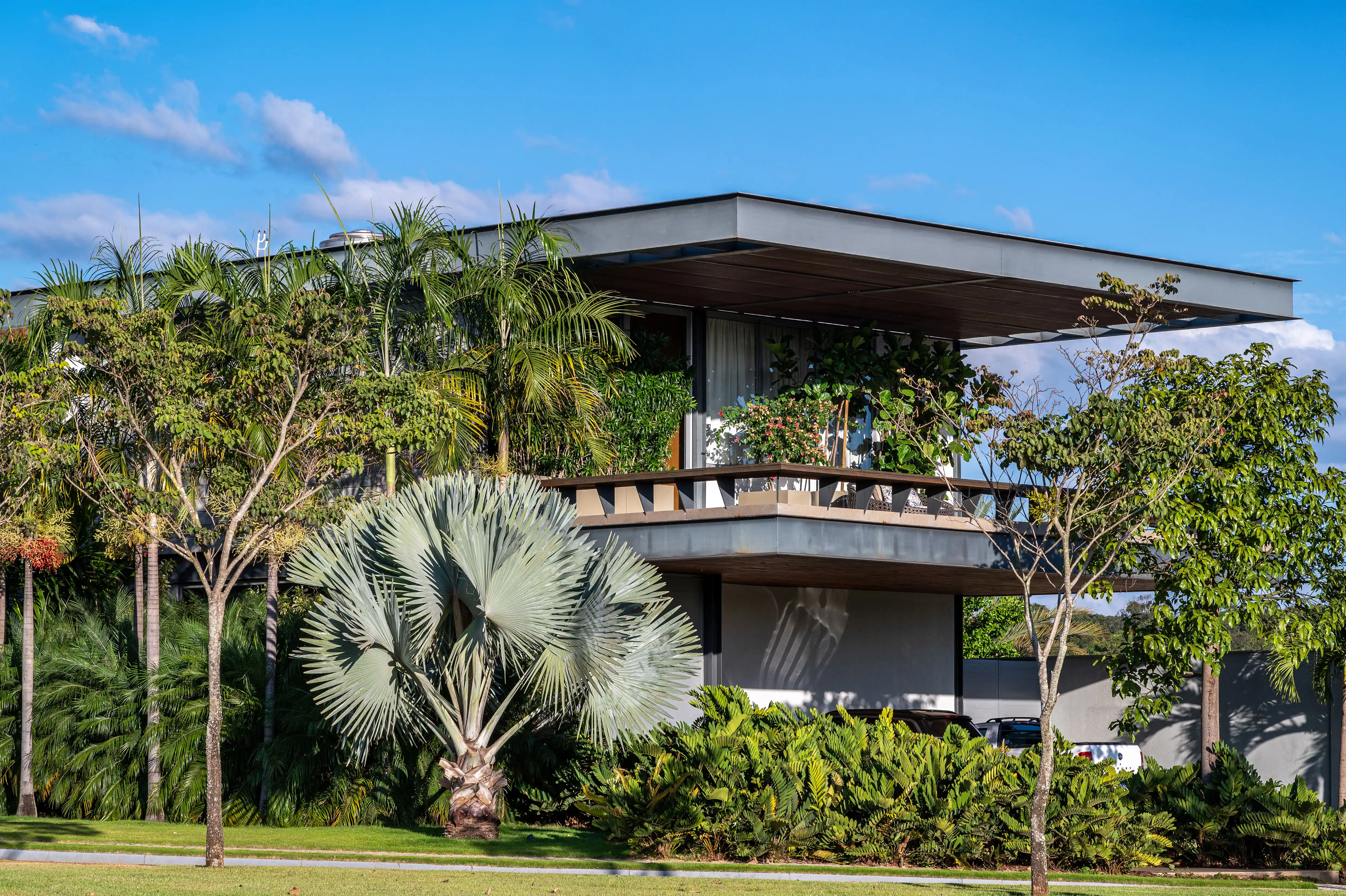 fachada casa verde clara