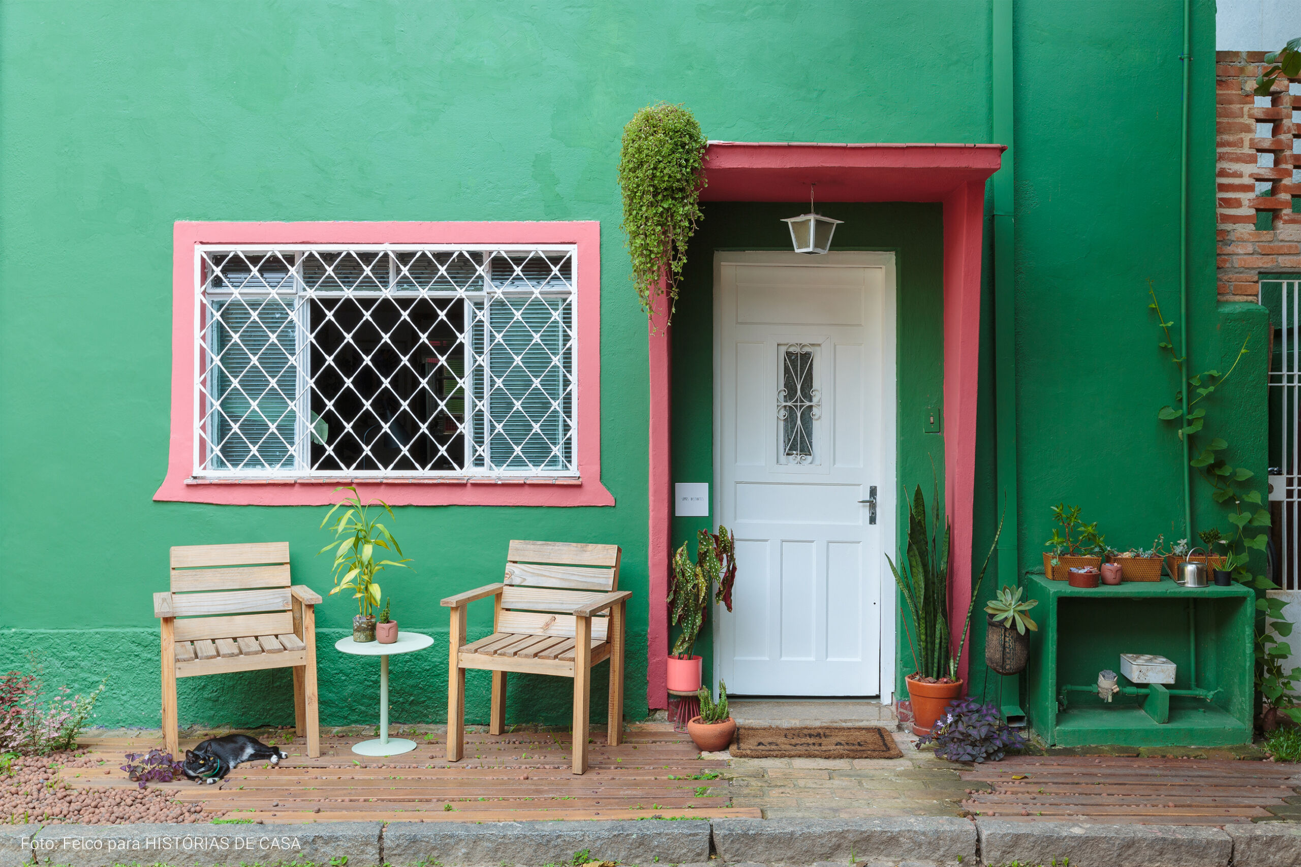 fachada casa verde escura