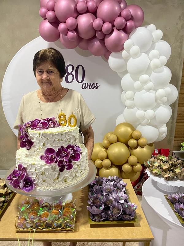 lembrancinhas 80 anos feminina