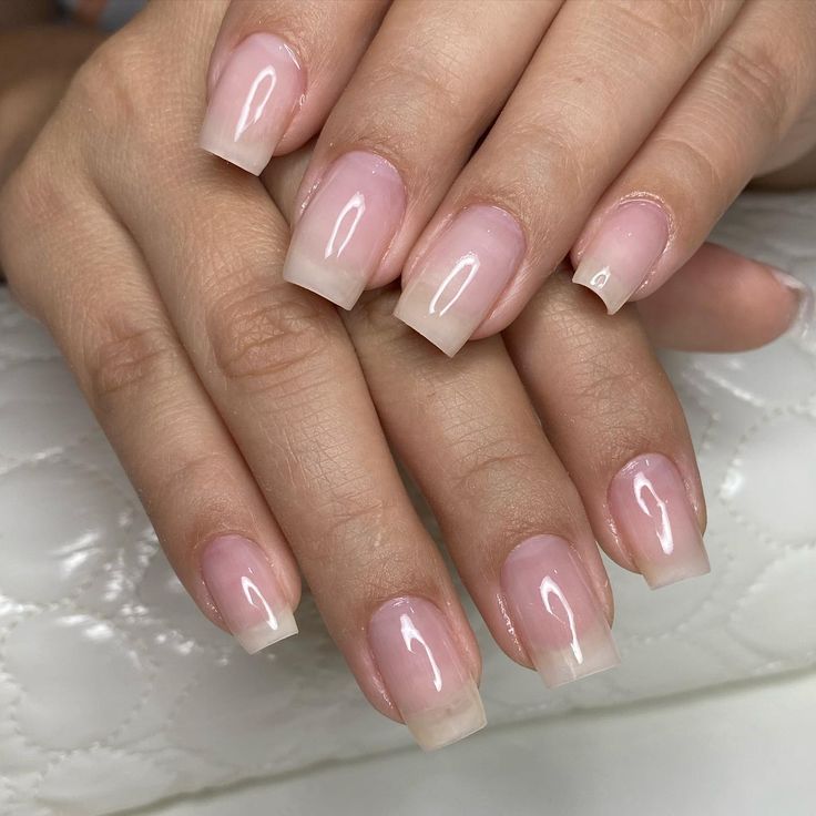 unhas em gel realistas