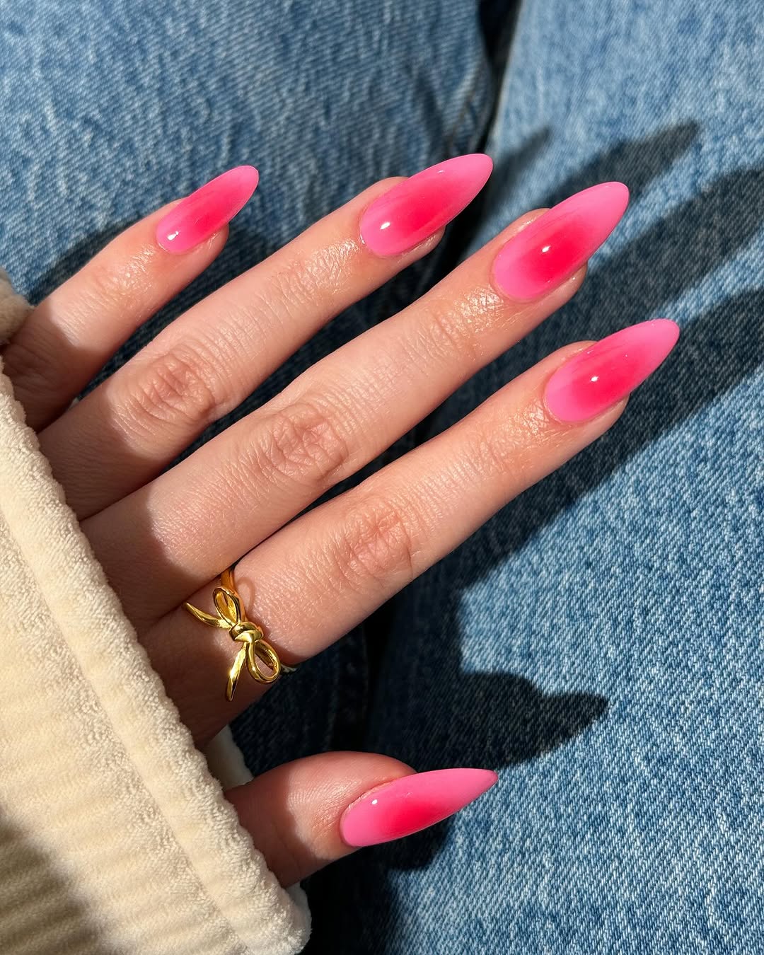 unha amendoada aura nails