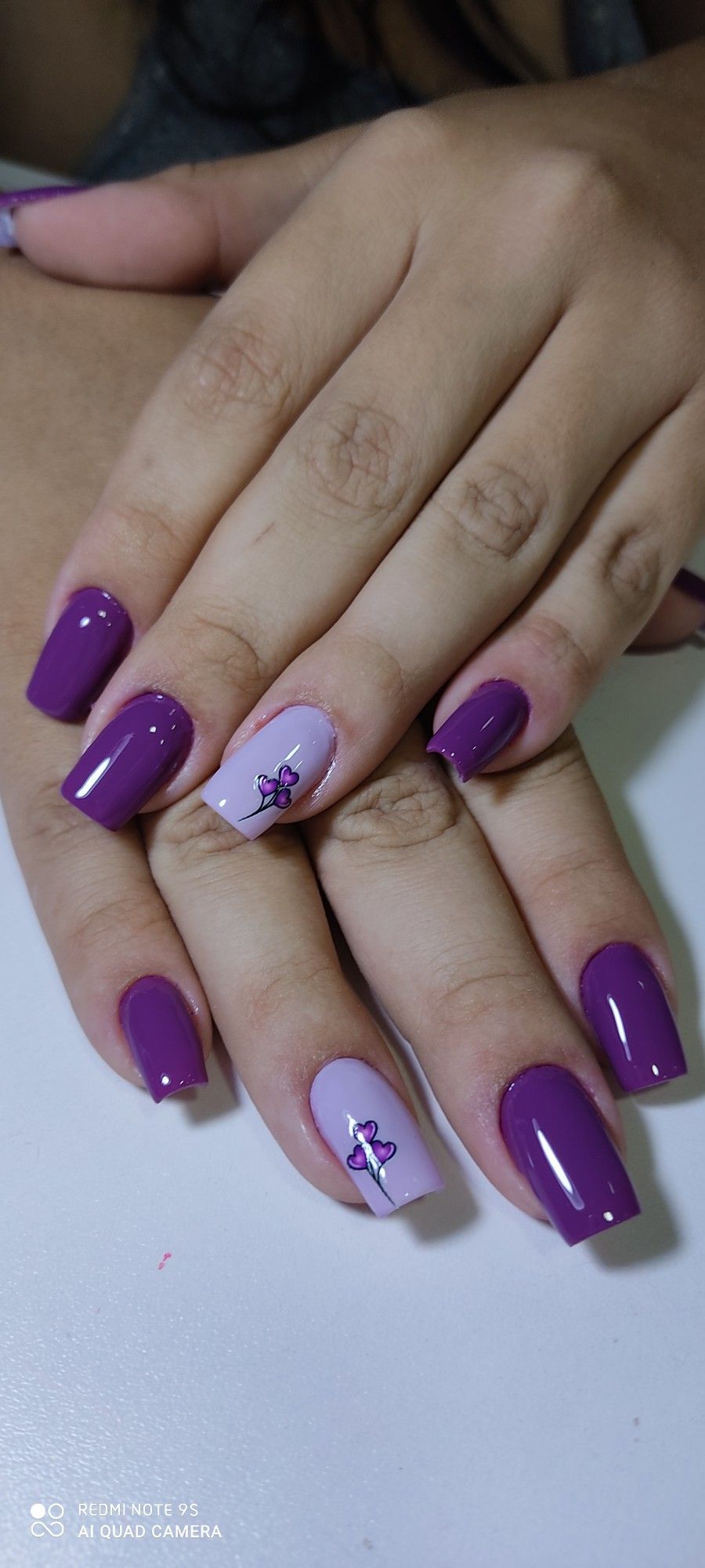 unhas decoradas discretas para trabalho