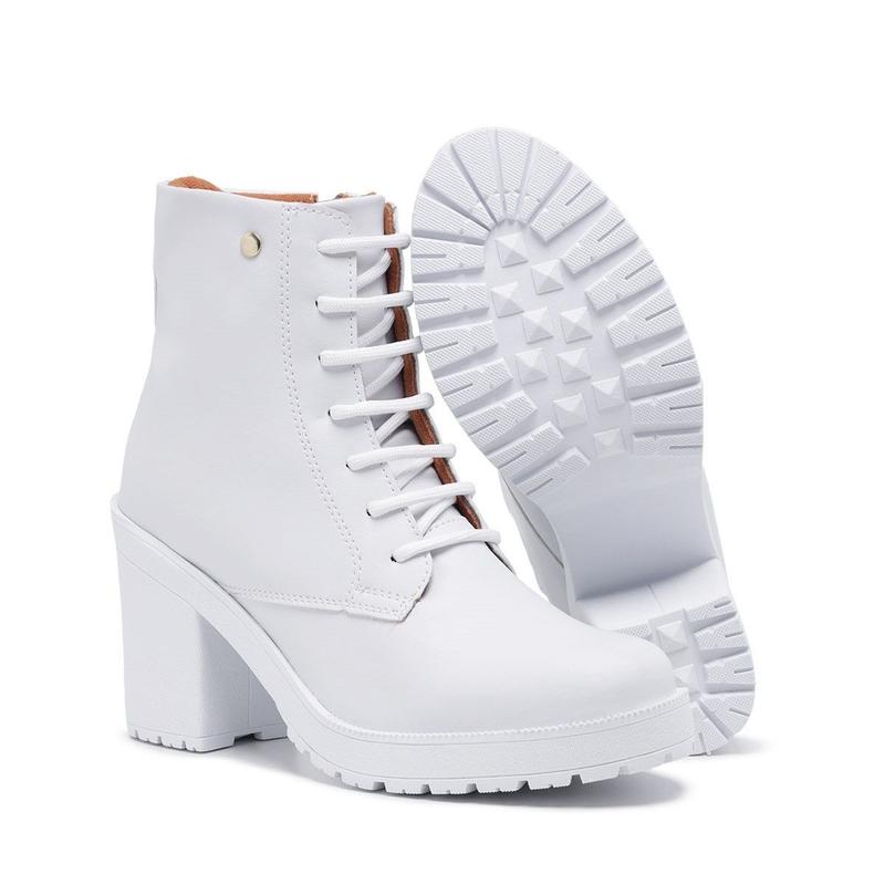 moda 2026 bota branca