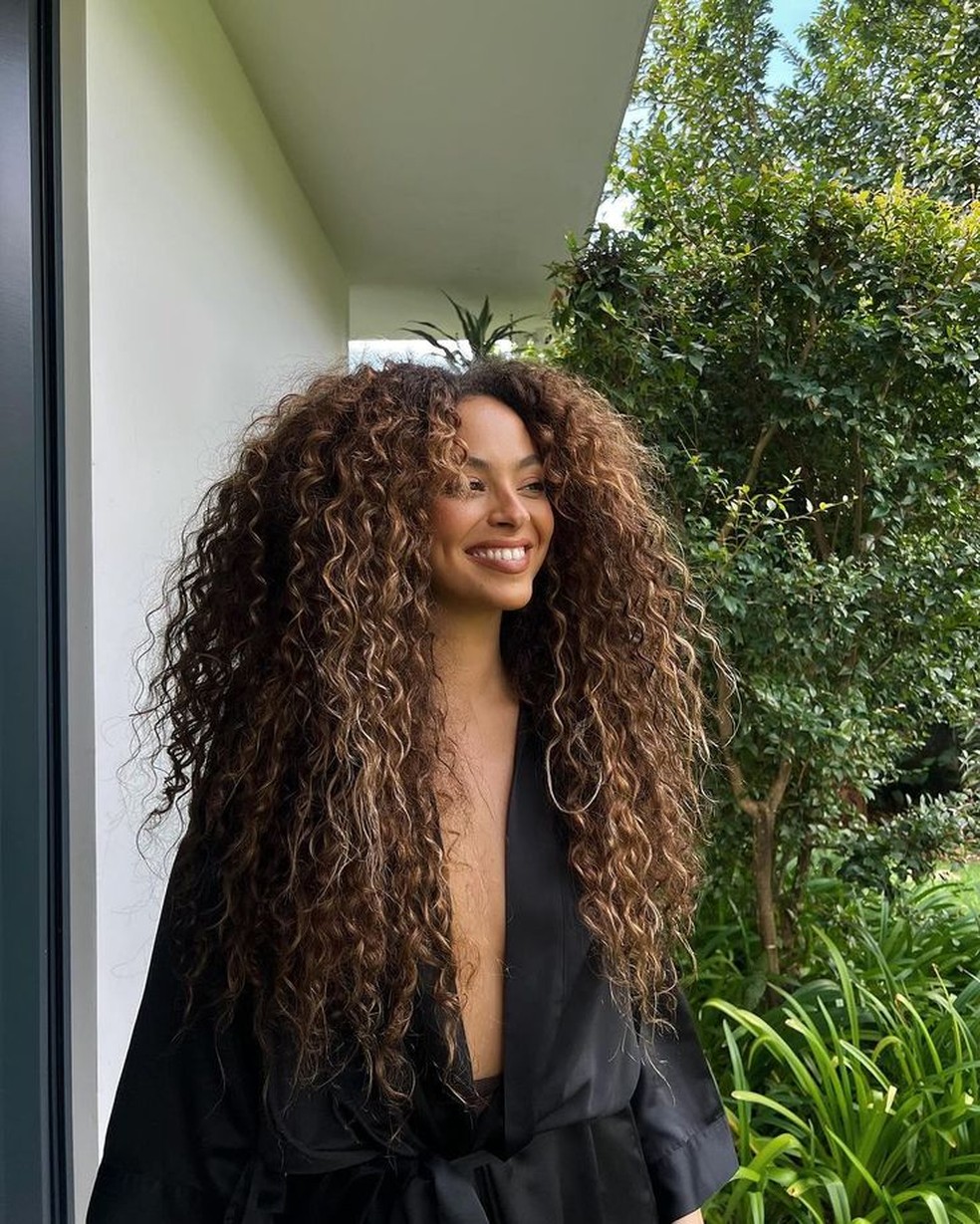tendências corte cabelo longo em camadas 2026