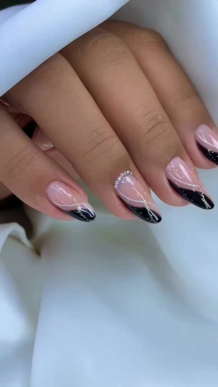 unha em gel redonda para trabalho