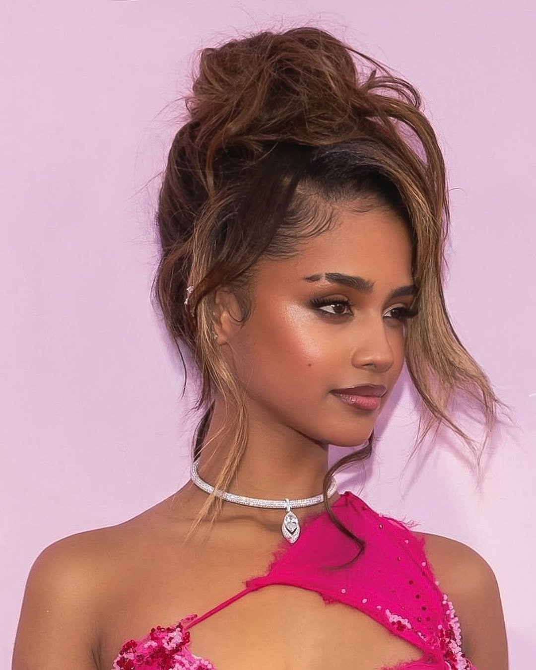 penteado de aniversário cabelo curto