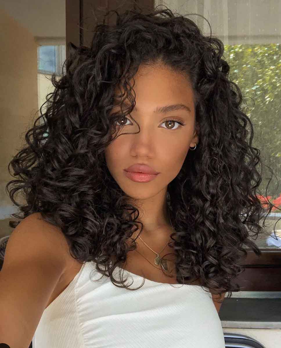 penteados para cabelo médio cacheado