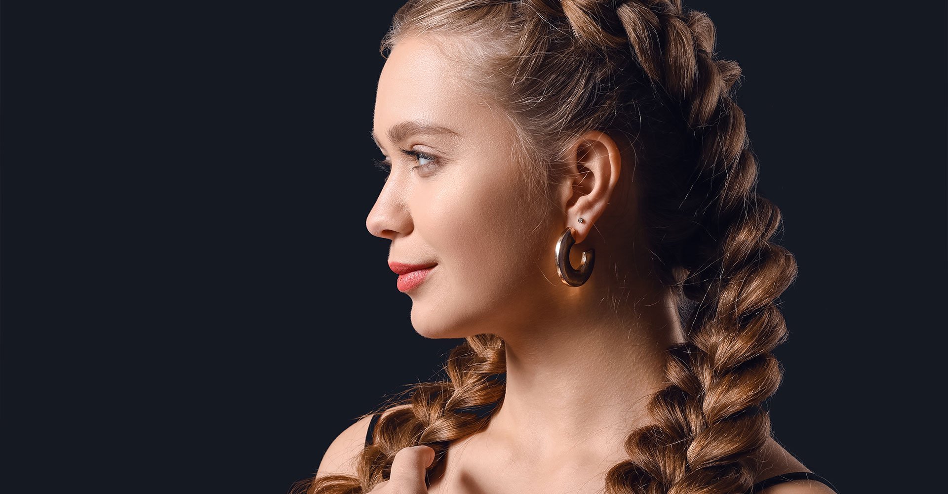 penteados com trança para cabelo cacheado