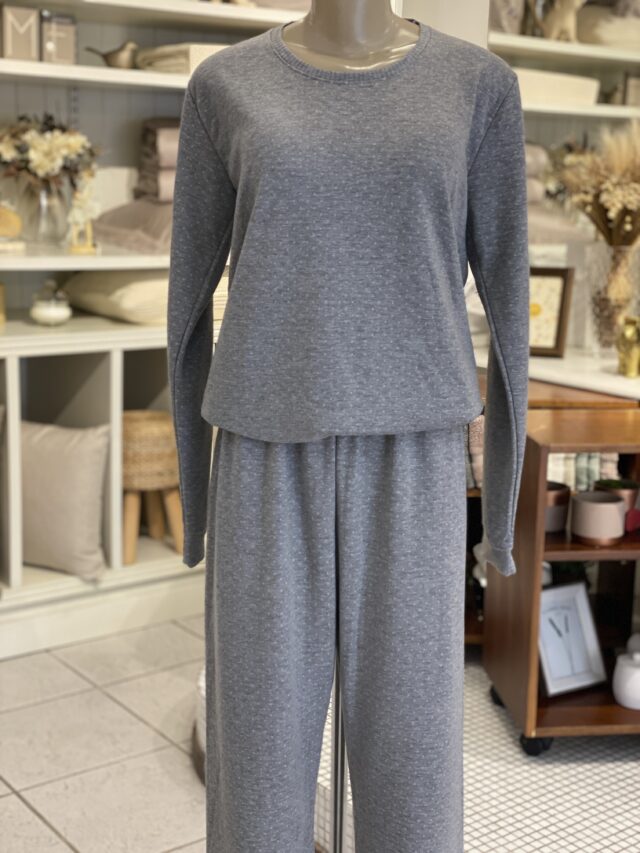 pijama feminino manga longa cinza