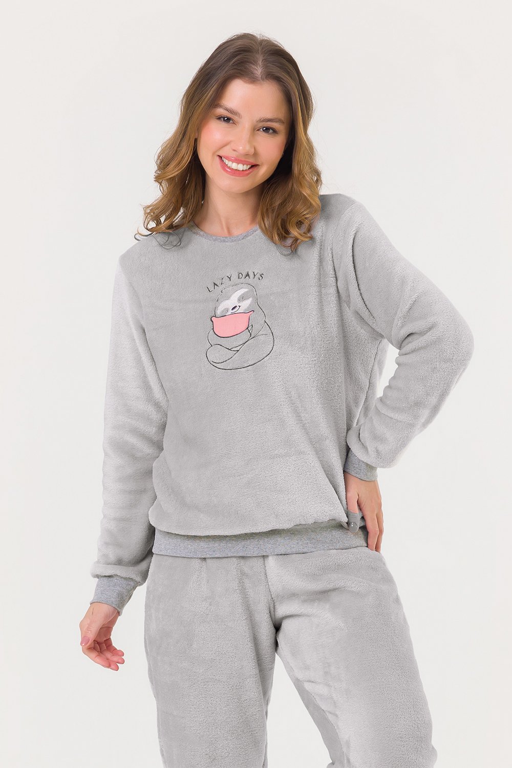 pijama de malha cinza