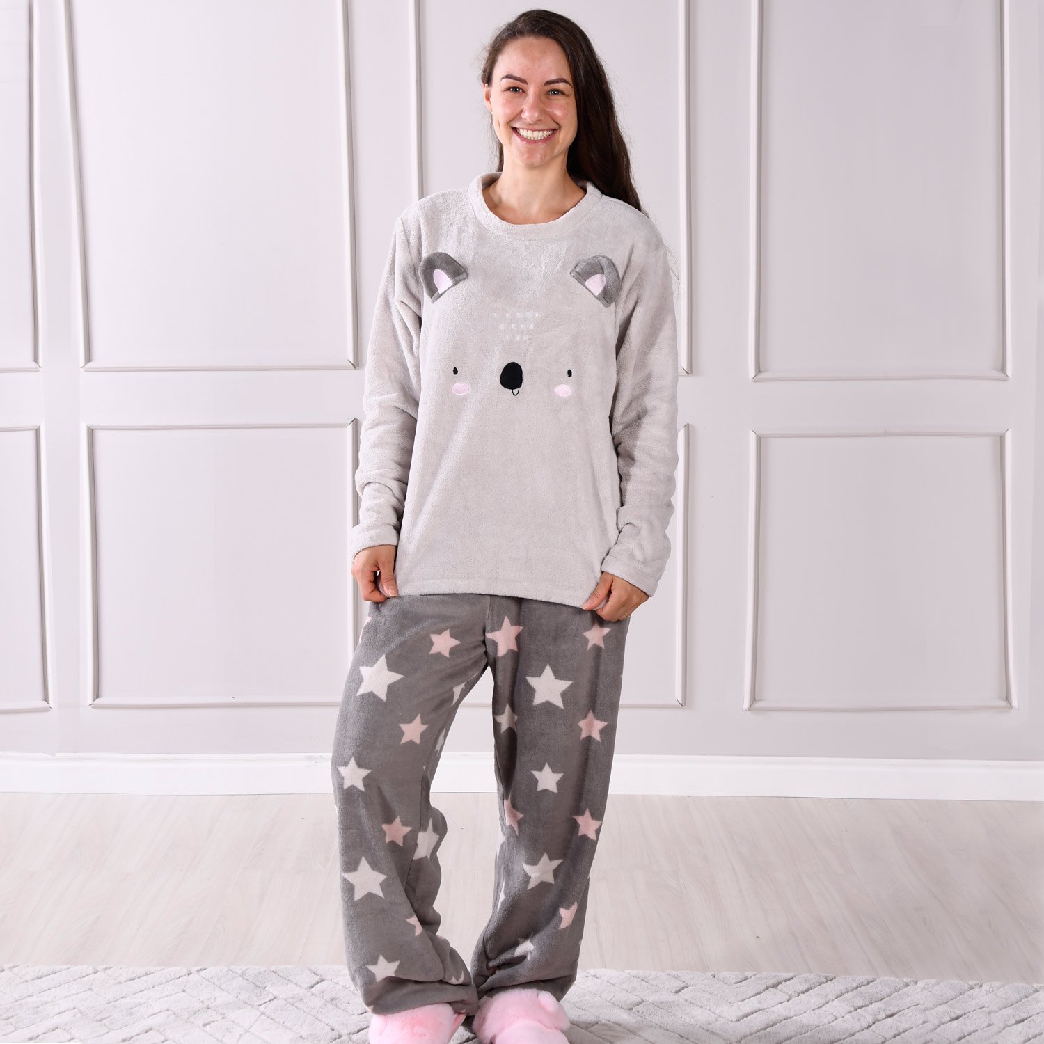 pijama feminino com estampa de personagem