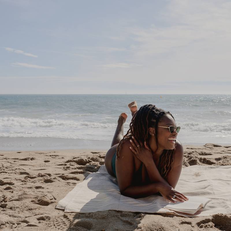 poses para fotos na praia sozinha