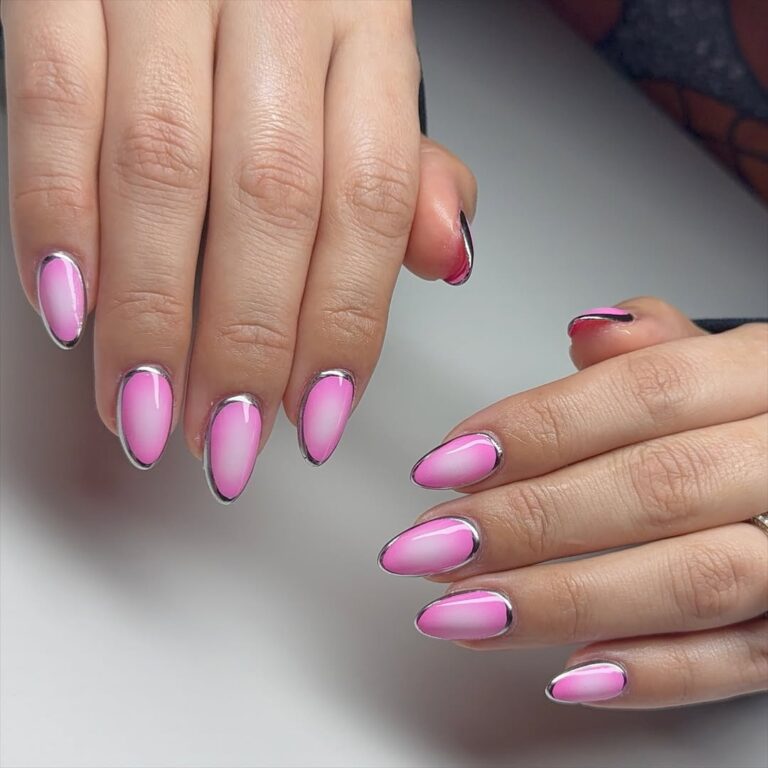 unhas nude rosado