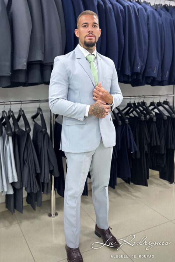 diferença traje padrinho e noivo