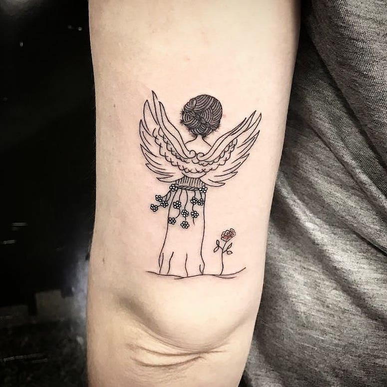 tatuagem anjo preto e cinza