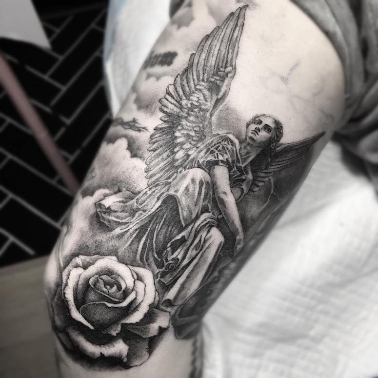 tatuagem anjo com trombeta