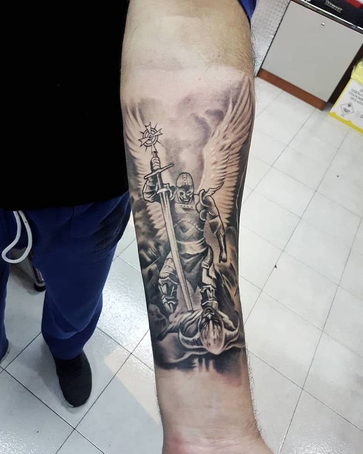 ideias tatuagem anjo gabriel
