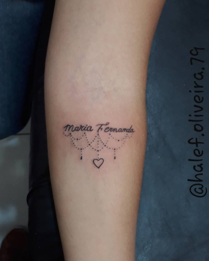 tatuagem minimalista nome