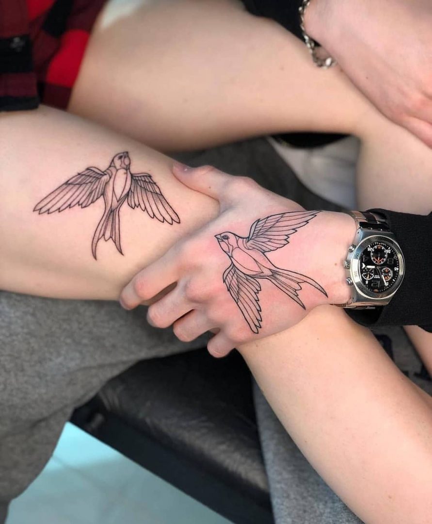 tatuagem de casal geométrica