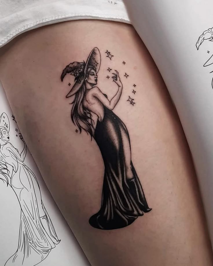 tatuagem de bruxa com lua