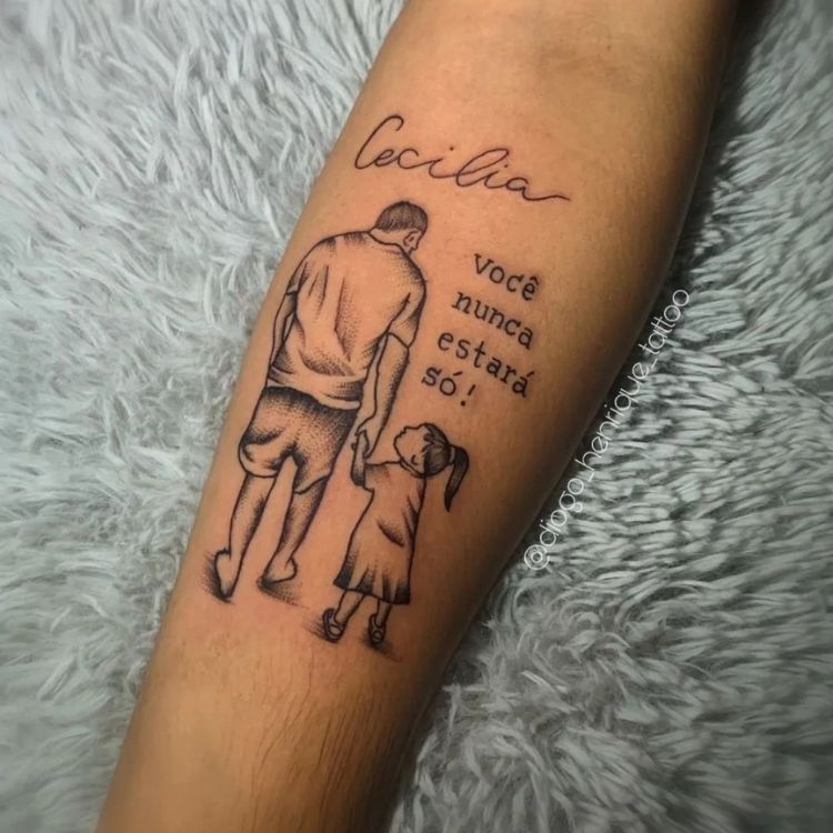 tatuagem de símbolos familiares