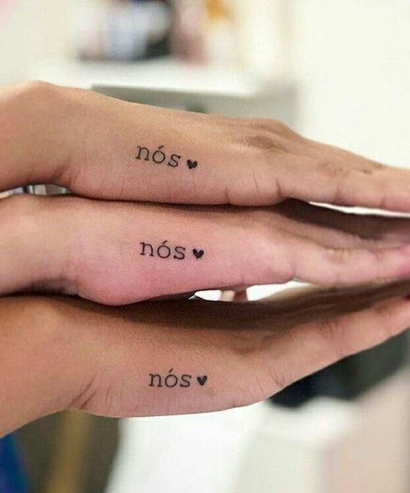 tatuagem de irmãos com personagens