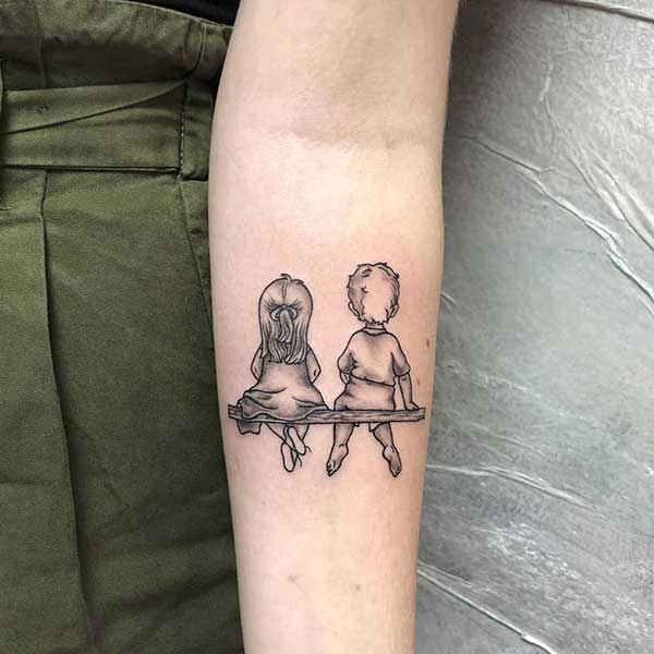 tatuagem de irmãos com datas