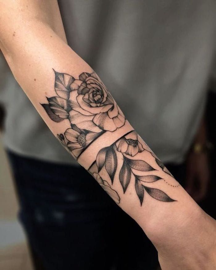 significado tatuagem faixa preta braço