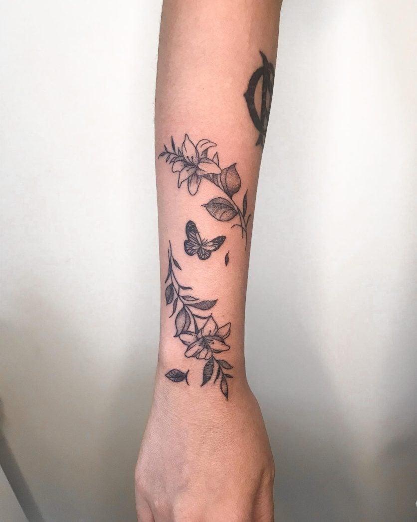 tatuagem feminina braço antebraço